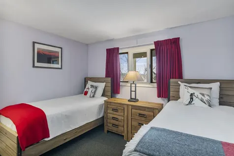 220 Mountainside Drive Stowe VT 05672