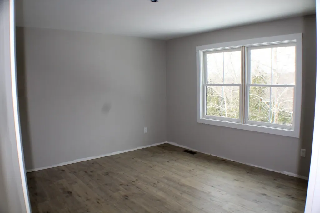 27 Tyler Avenue Epsom NH 03234