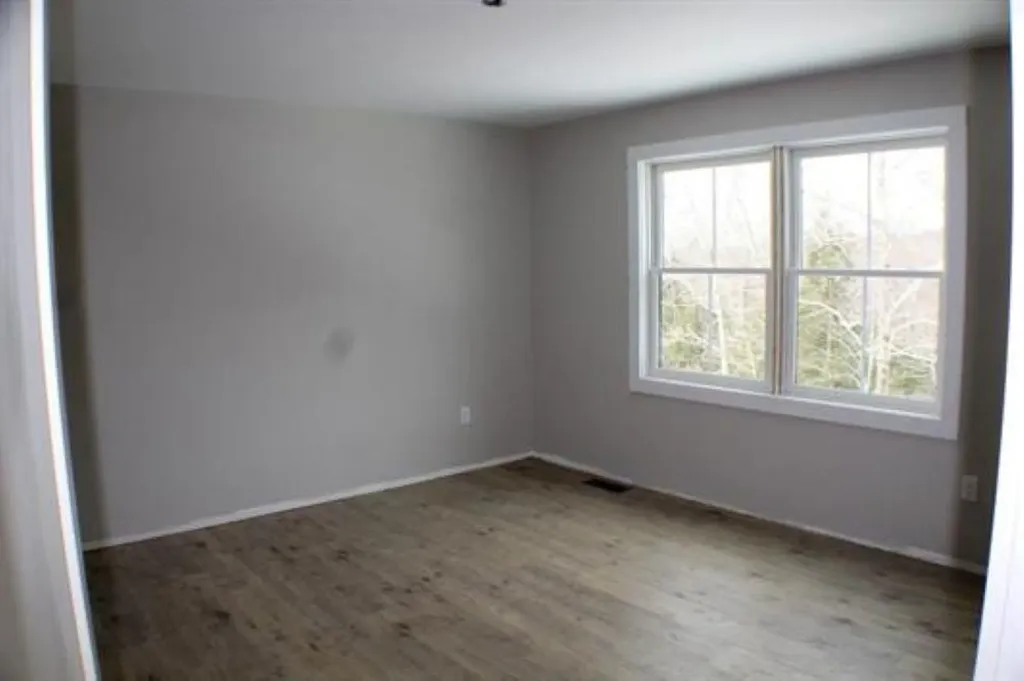 27 Tyler Avenue Epsom NH 03234