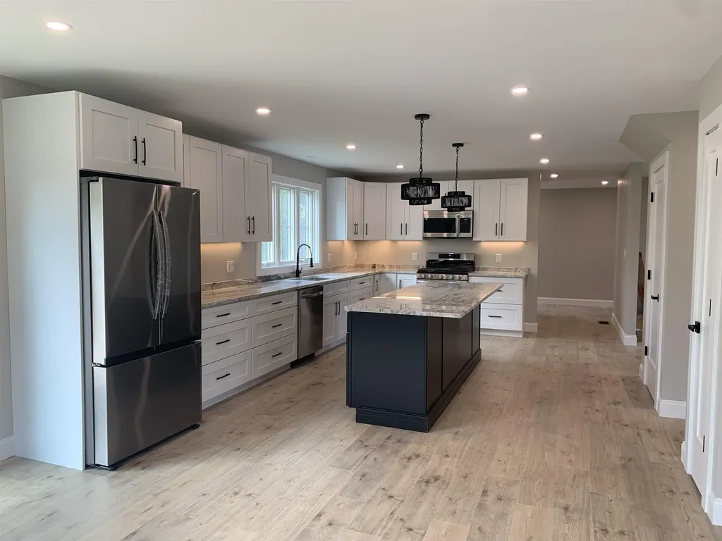 27 Tyler Avenue Epsom NH 03234