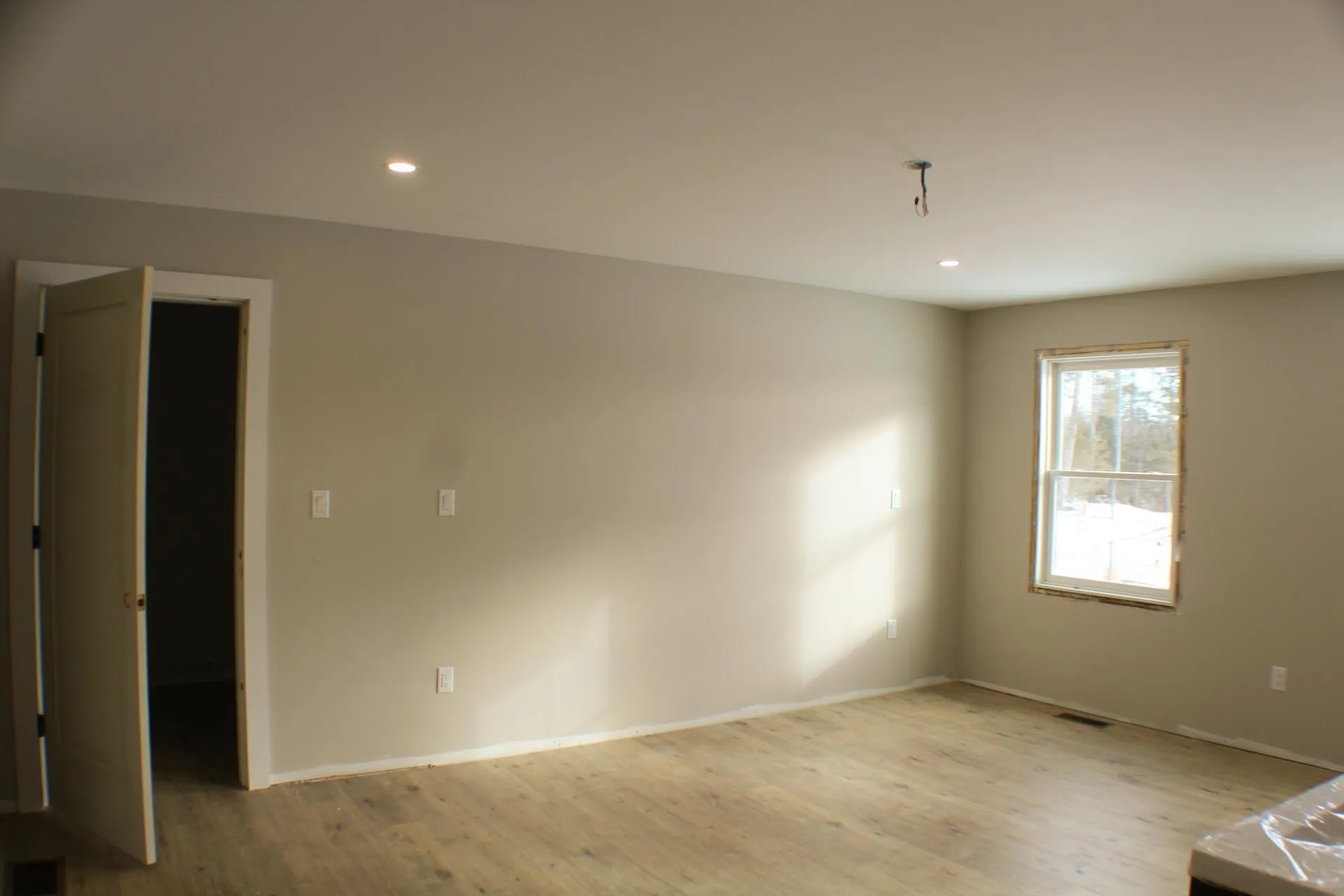 27 Tyler Avenue Epsom NH 03234