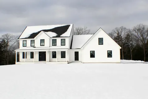 27 Tyler Avenue Epsom NH 03234