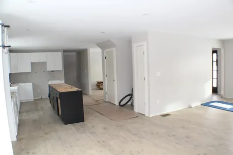 27 Tyler Avenue Epsom NH 03234