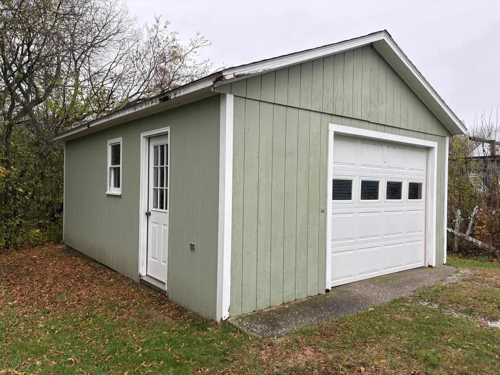 407 Lake Road St. Albans Town VT 05478