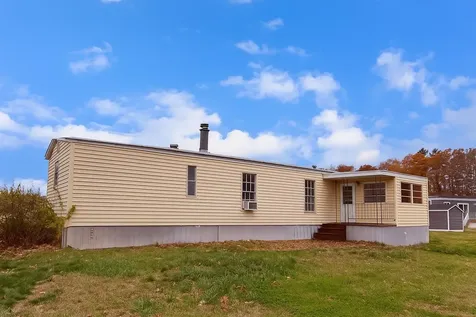 200 Sherwood Glen Somersworth NH 03878-1541