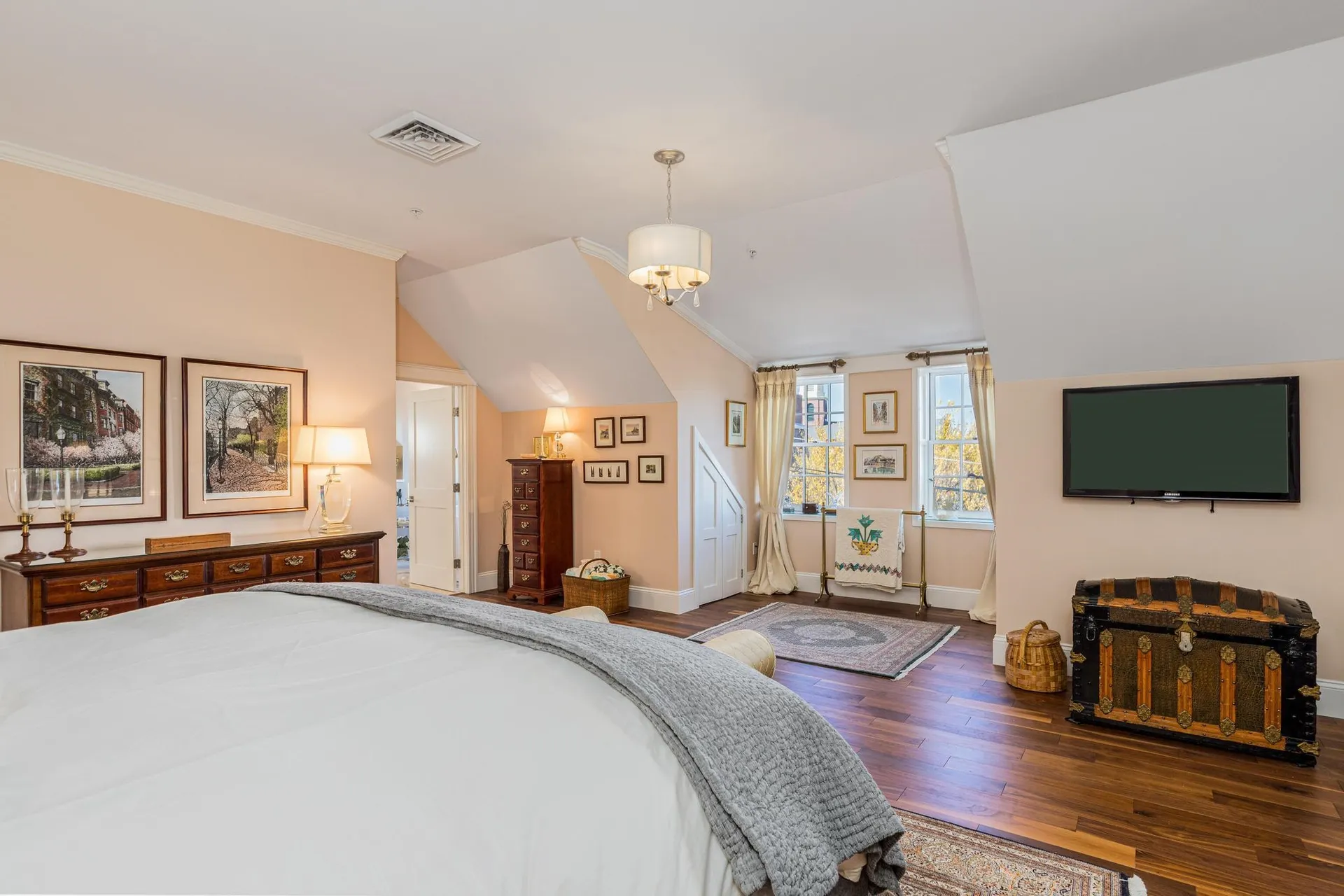 137 Daniel Street Portsmouth NH 03801