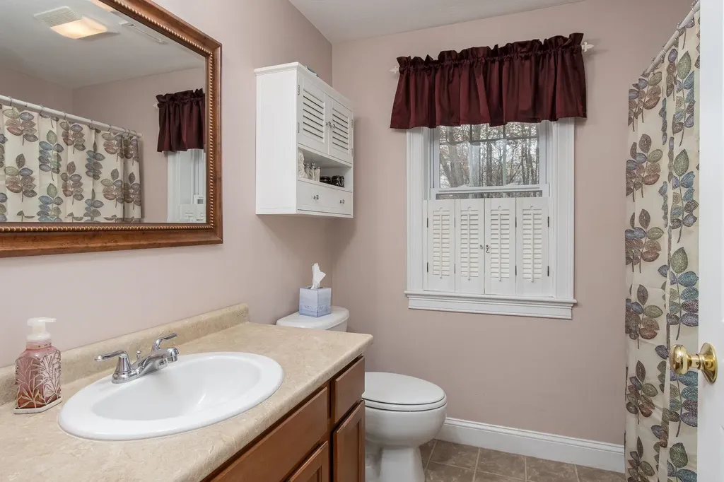 185 Crowley Road Candia NH 03034