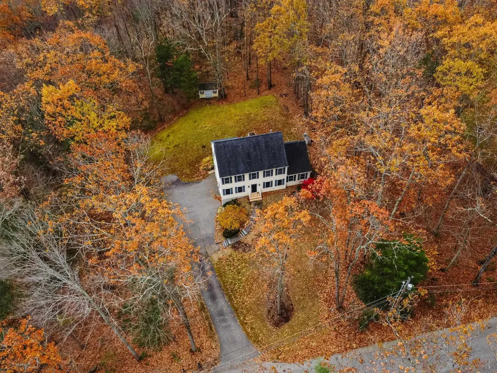 185 Crowley Road Candia NH 03034