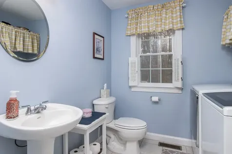 185 Crowley Road Candia NH 03034