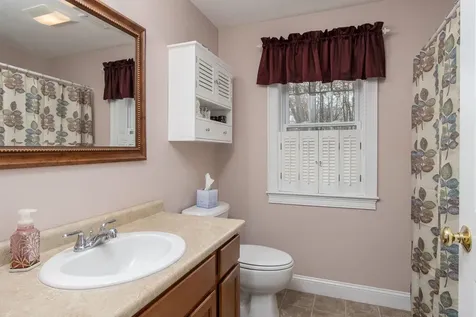 185 Crowley Road Candia NH 03034