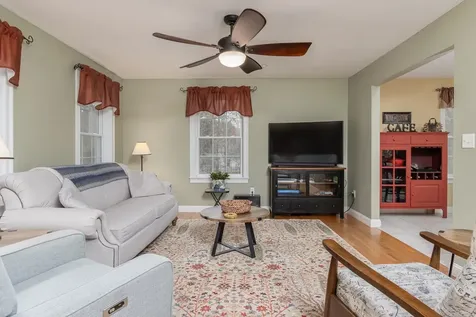 185 Crowley Road Candia NH 03034