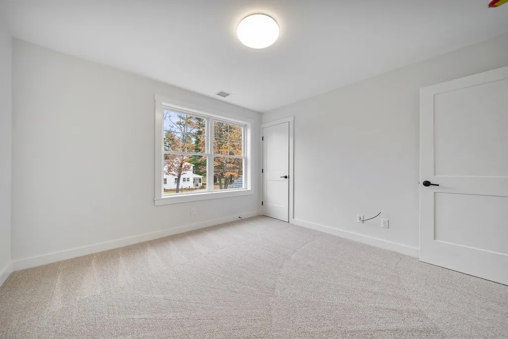 60 Geneva Street Manchester NH 03102