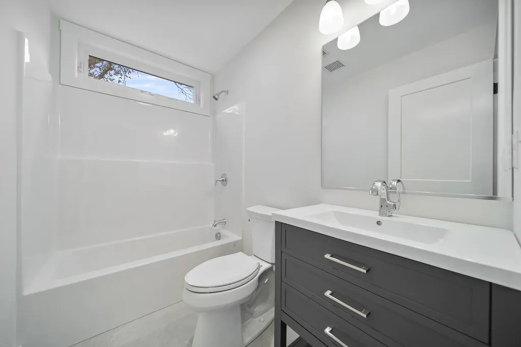 60 Geneva Street Manchester NH 03102