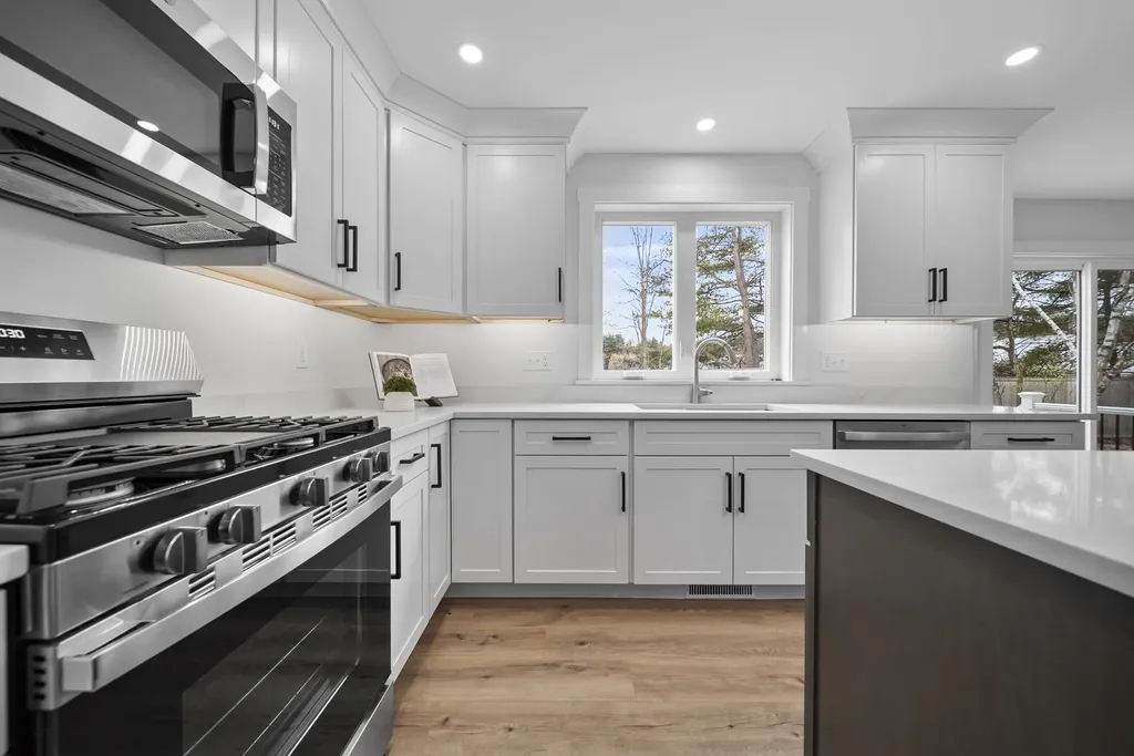 60 Geneva Street Manchester NH 03102