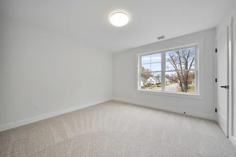 60 Geneva Street Manchester NH 03102