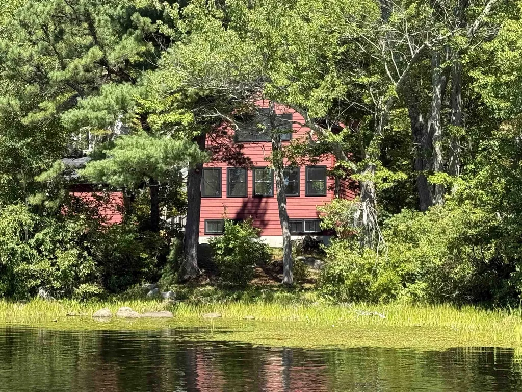 14 Big Rock Lane Barrington NH 03825