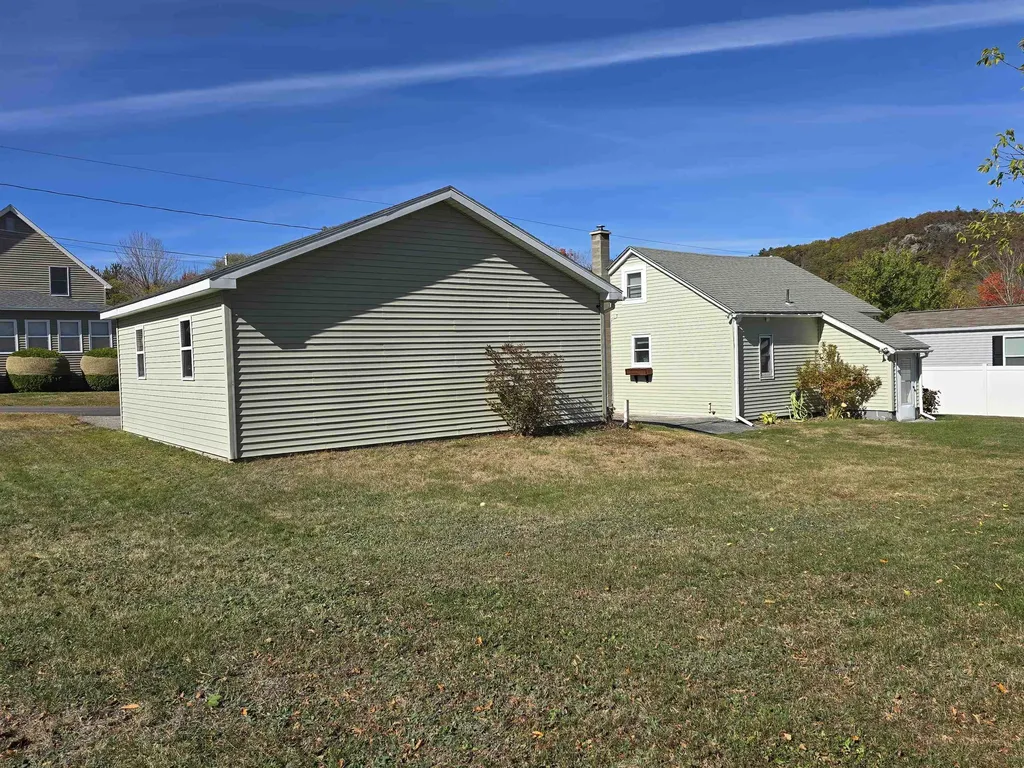 23 Union Street Gorham NH 03581