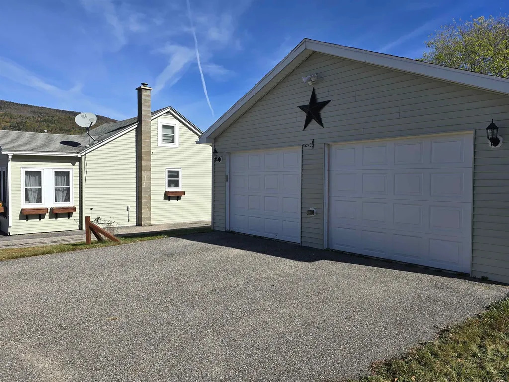 23 Union Street Gorham NH 03581