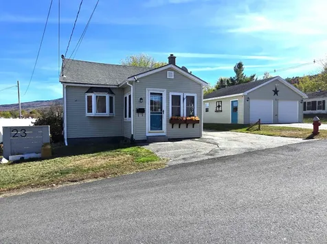 23 Union Street Gorham NH 03581