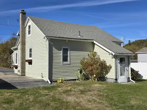 23 Union Street Gorham NH 03581