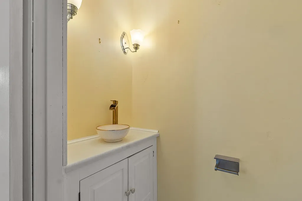 9 Snow Street Concord NH 03303