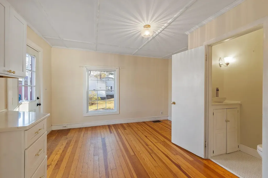 9 Snow Street Concord NH 03303