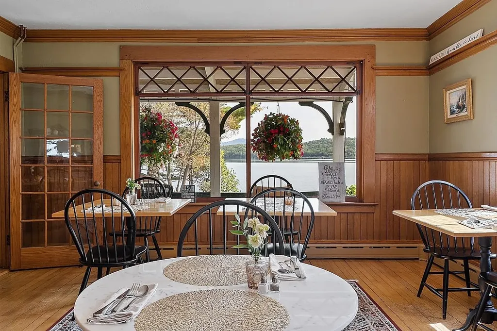 100 Lower Bay Road Sanbornton NH 03269