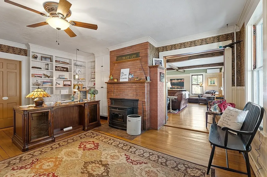 100 Lower Bay Road Sanbornton NH 03269