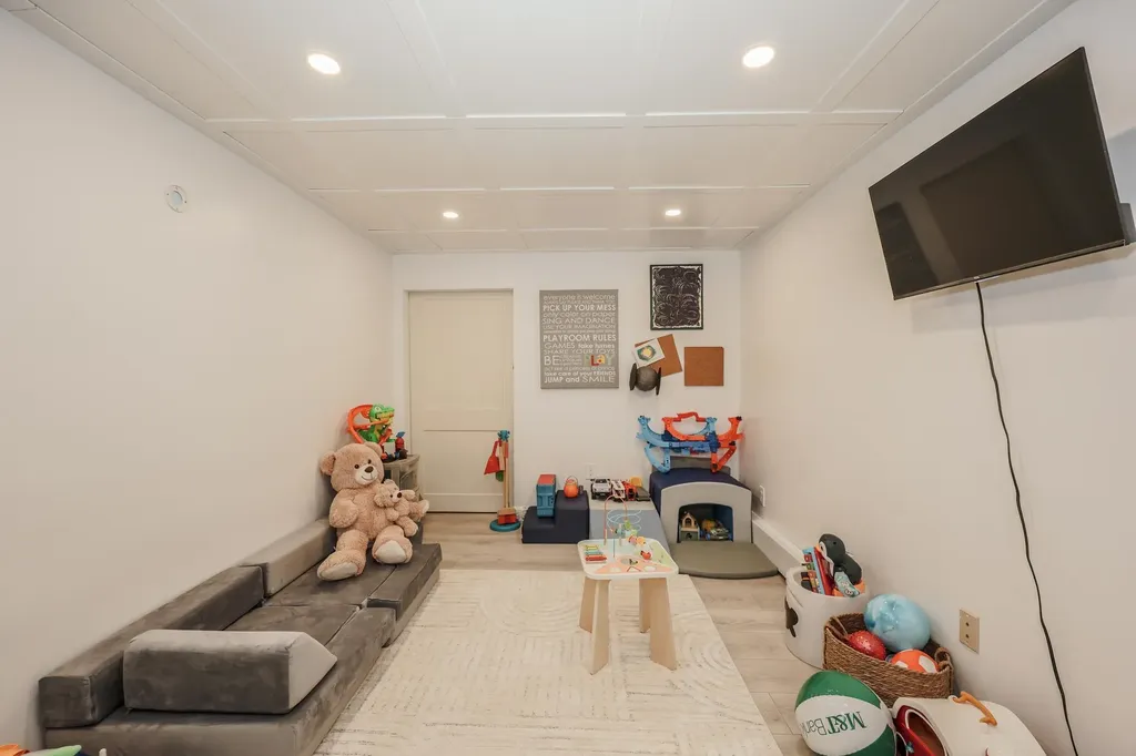 1 Oakwood Lane Goffstown NH 03045