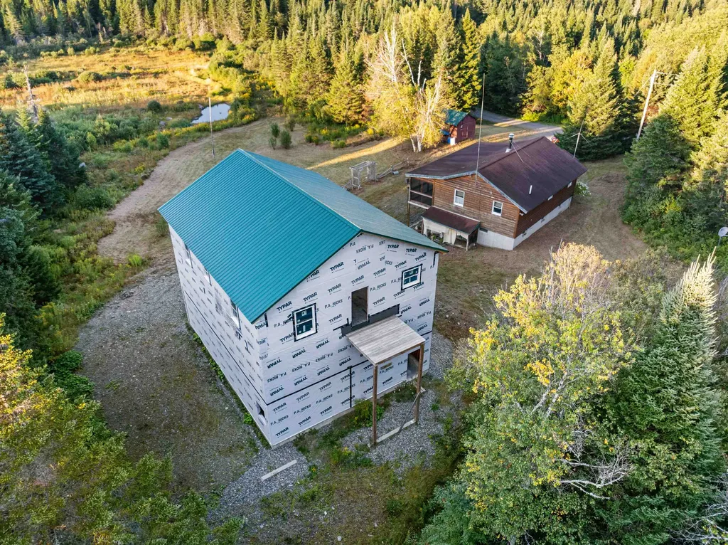 31 Beaver Brook Road Pittsburg NH 03592