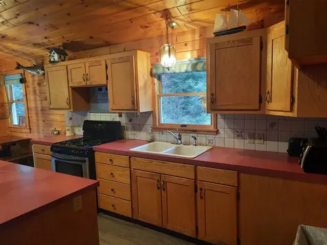 31 Beaver Brook Road Pittsburg NH 03592