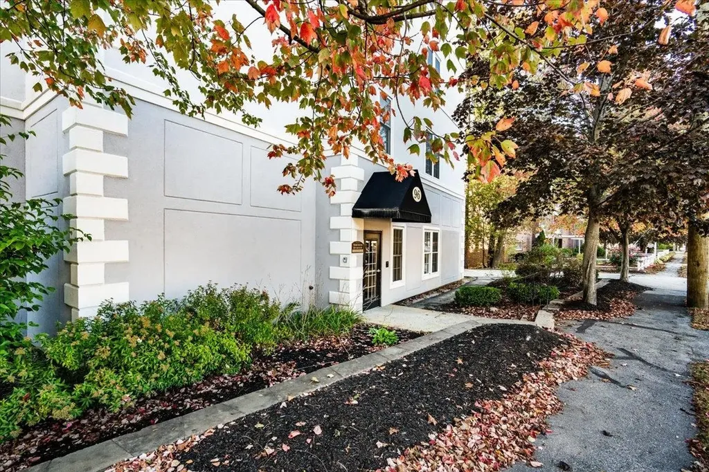 96 River Road Manchester NH 03104