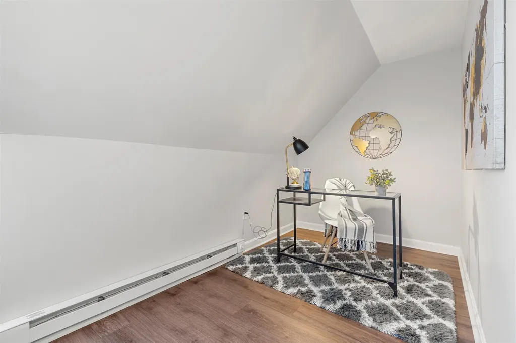 10 Kingston Court Merrimack NH 03054