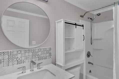 10 Kingston Court Merrimack NH 03054