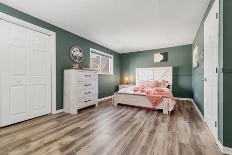 10 Kingston Court Merrimack NH 03054