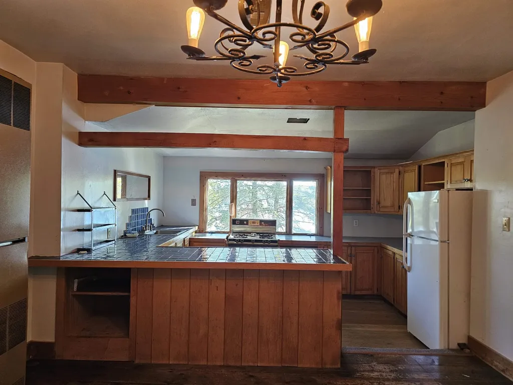 12 Bennett Road Chesterfield NH 03462