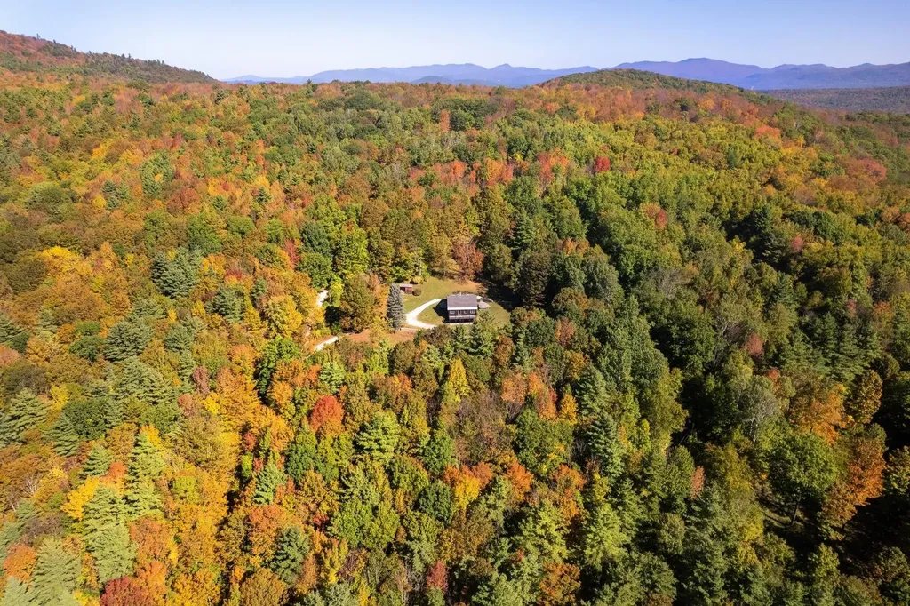 202 Scotts Road Ira VT 05777