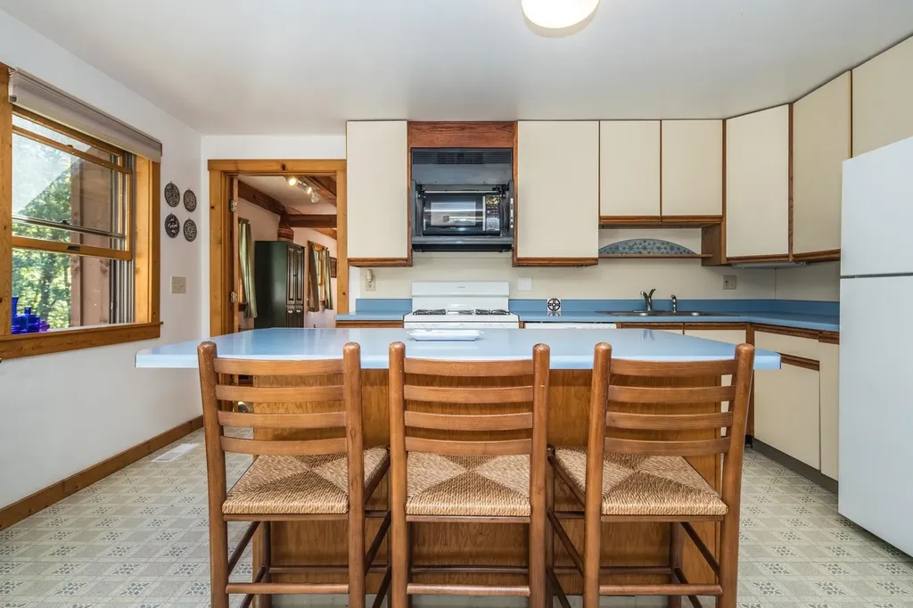 202 Scotts Road Ira VT 05777