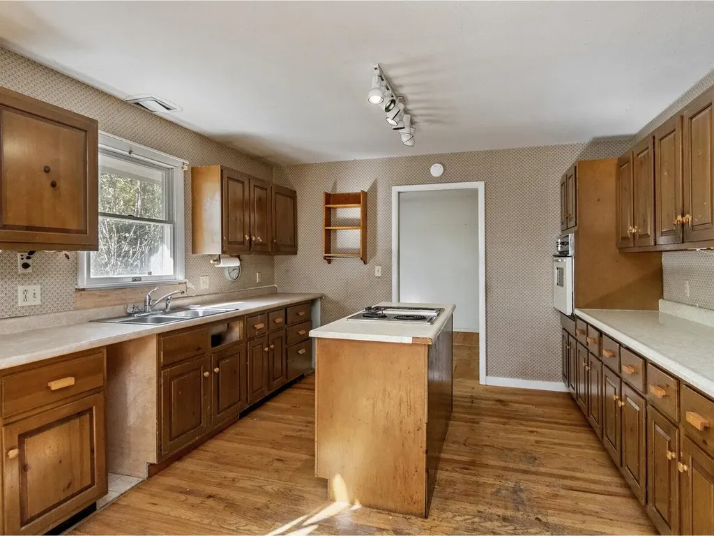 5272 Spear Street Shelburne VT 05482