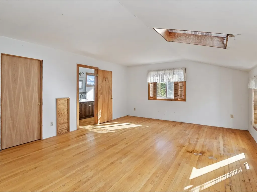 5272 Spear Street Shelburne VT 05482