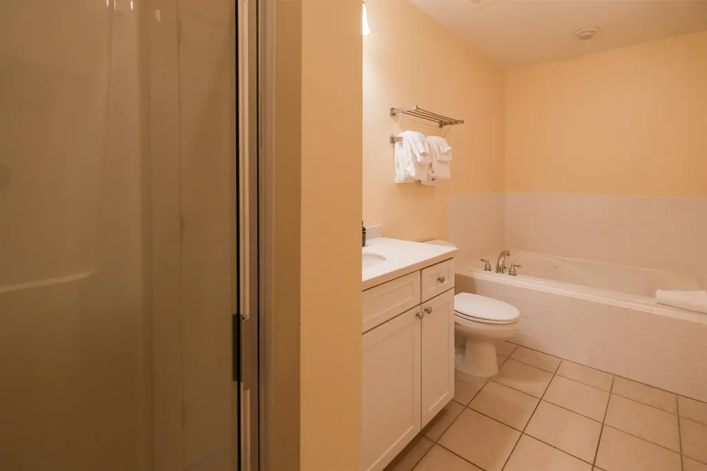 238 Q1 Jackson Gore Inn Ludlow VT 05149