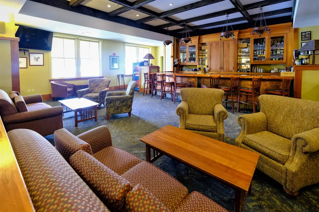 238 Q1 Jackson Gore Inn Ludlow VT 05149
