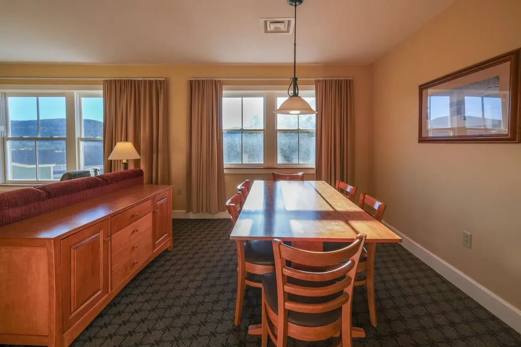 238 Q1 Jackson Gore Inn Ludlow VT 05149