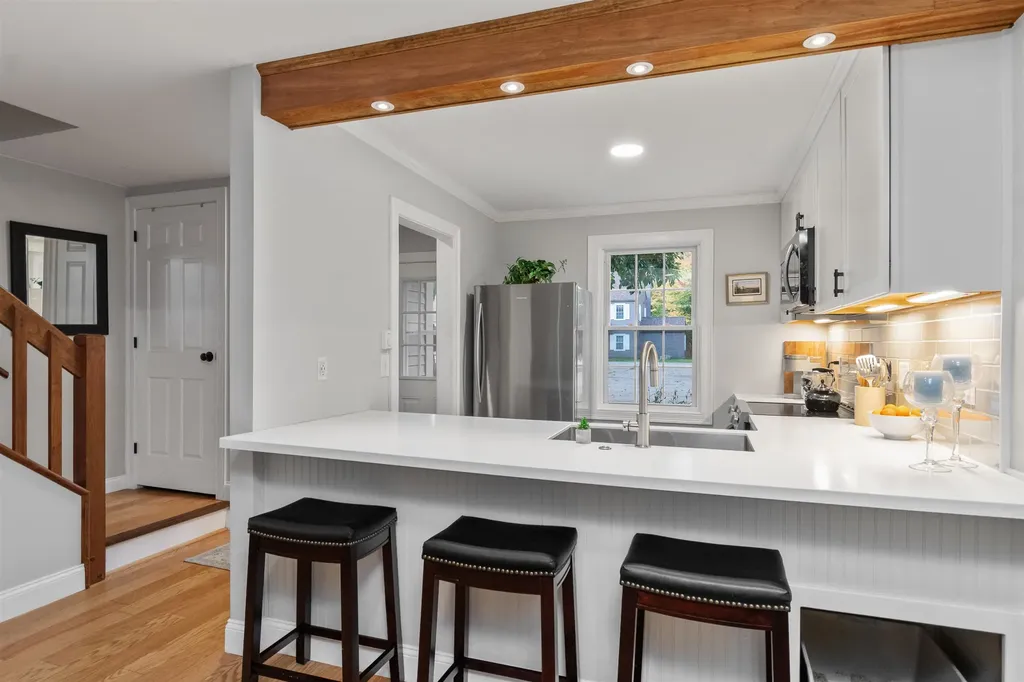 26 Hayes Avenue South Burlington VT 05403