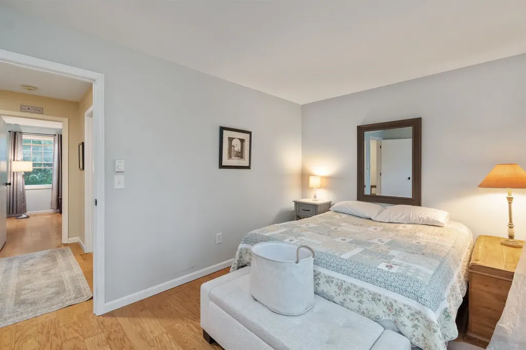 26 Hayes Avenue South Burlington VT 05403