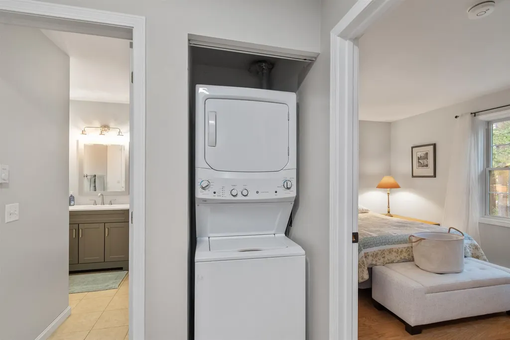 26 Hayes Avenue South Burlington VT 05403