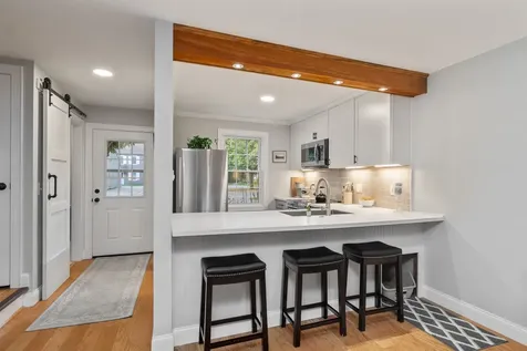 26 Hayes Avenue South Burlington VT 05403