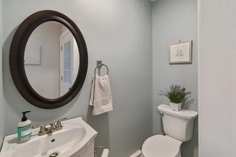 26 Hayes Avenue South Burlington VT 05403