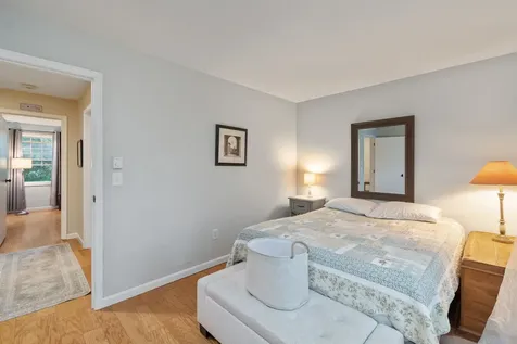 26 Hayes Avenue South Burlington VT 05403