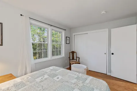 26 Hayes Avenue South Burlington VT 05403